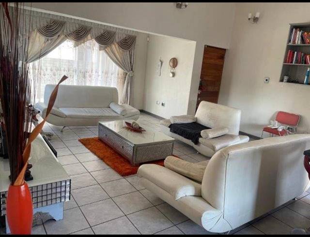 3 BEDROOM HOUSE FOR SALE IN RIVERSPRAY LIFESTYLE ESTATE